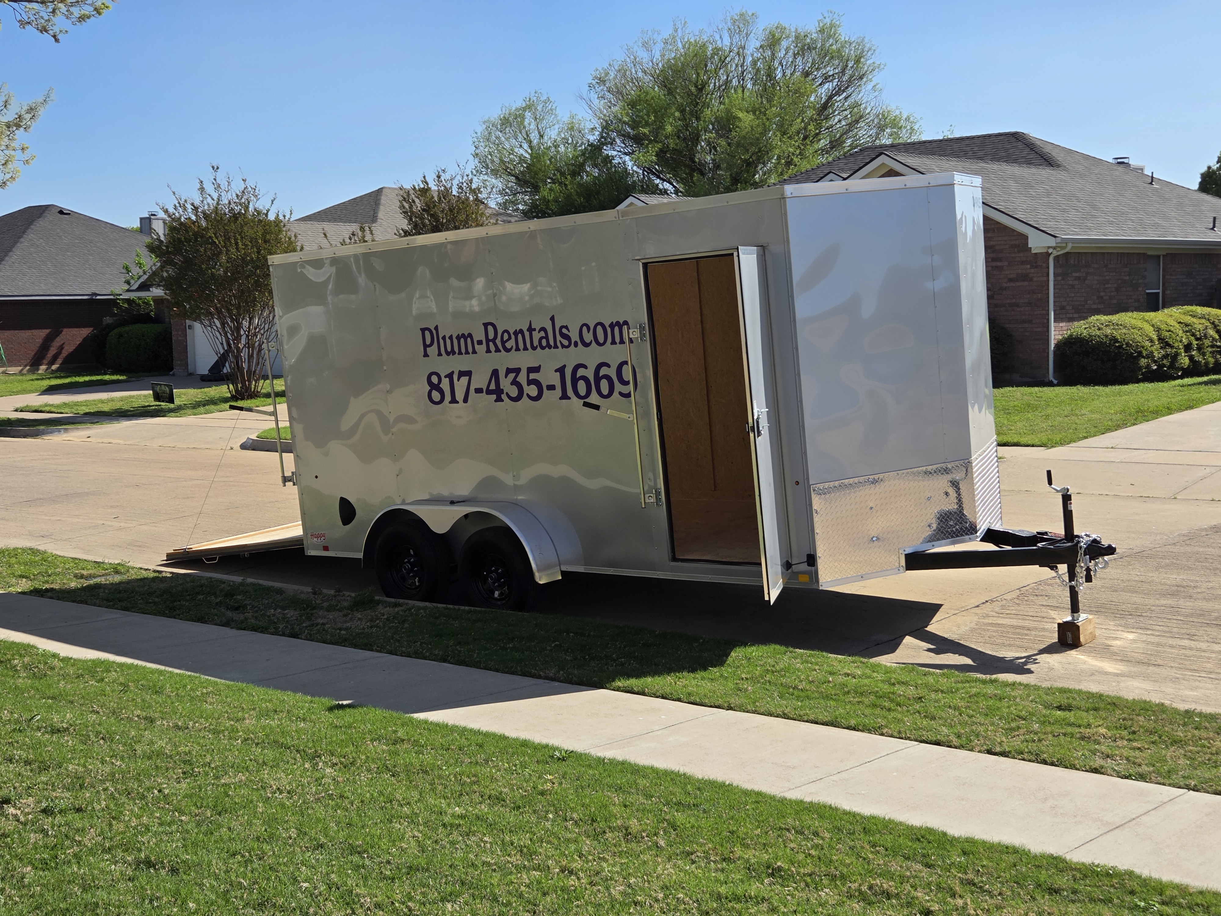7' x 16" Enclosed Trailer — photo 2