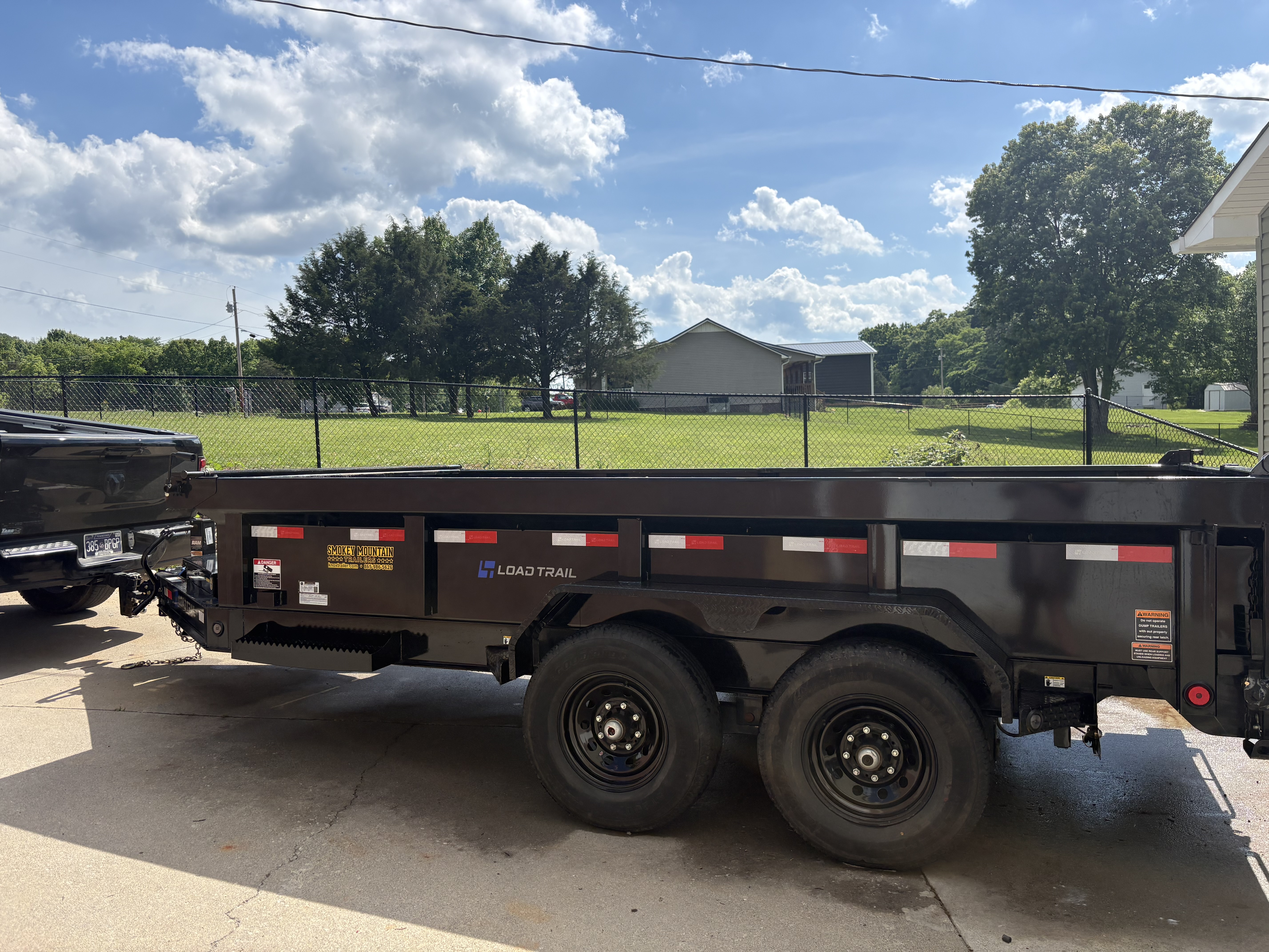 Dump Trailers available for rent in Talbott, TN