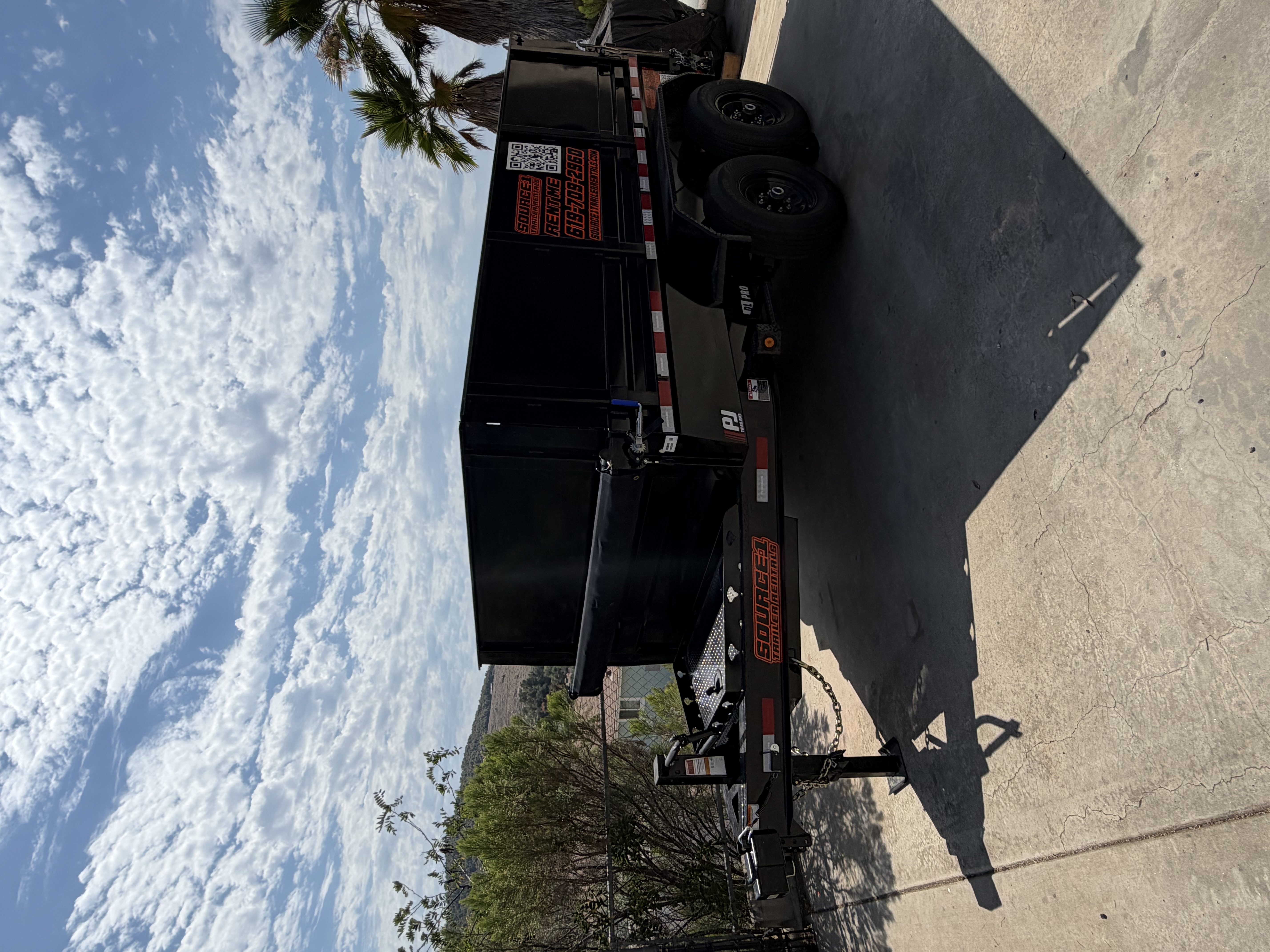 Dump trailer for rent
