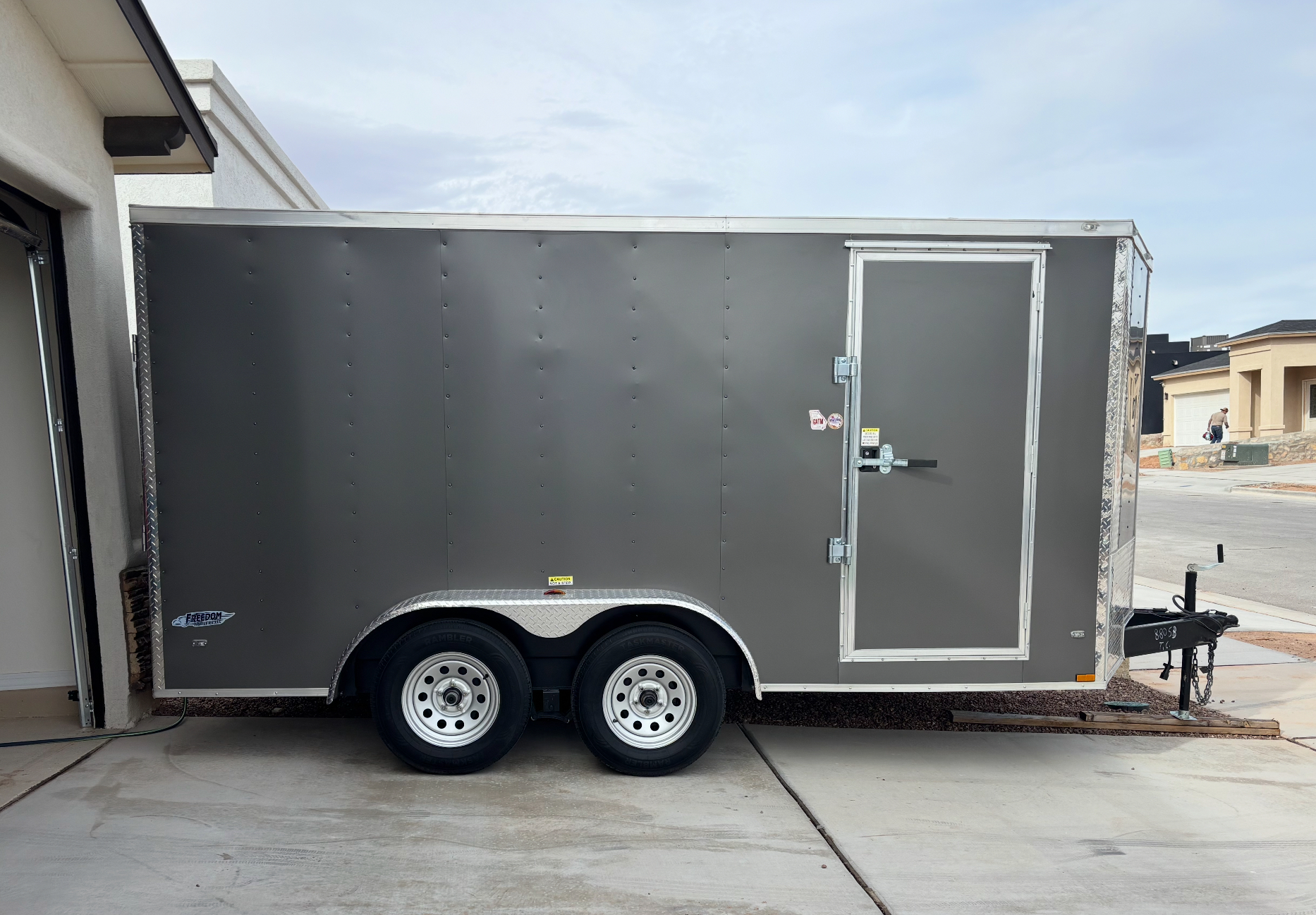 14ft Enclosed Trailer - photo 1 of 5