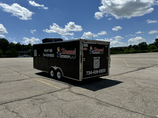 20ft Enclosed Trailer (EN-162) thumbnail 3