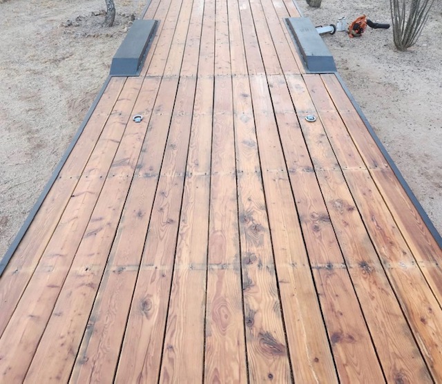24ft Deckover Trailer — photo 1 of 3